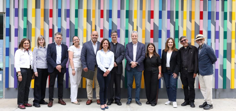 Movistar impulsa programa de becas estudiantiles 2025 -2026 de la Universidad Católica Andrés Bello