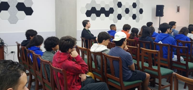 ESET llega a Universidades de Caracas y advierte la falta de 5 millones de expertos en ciberseguridad